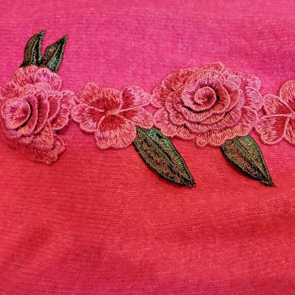 "CeCe" Sz.L Vibrant Pink Sweater 3D Rose Embroidery Barbiecore Cottagecore - Picture 3 of 6